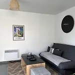 Maison Eugenie Arena, Gendarmerie, Rocade Apartment *